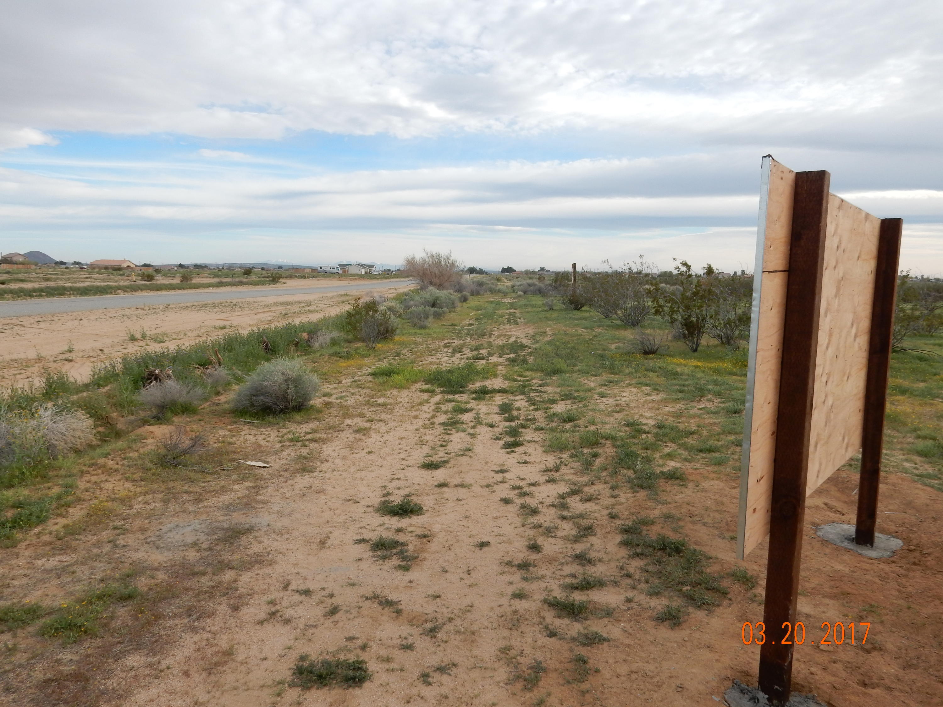 Neuralia Road California City, CA 93505 - Photo 8 of 10