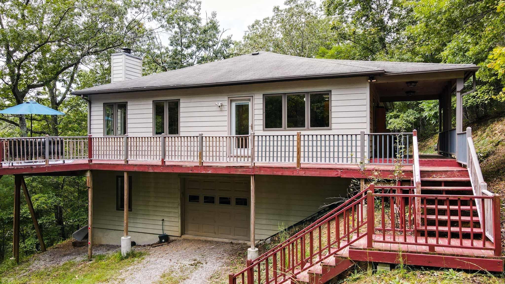 3020 Lick Run Road Blacksburg, VA 24060 - Photo 6 of 57 Gallery Image 6