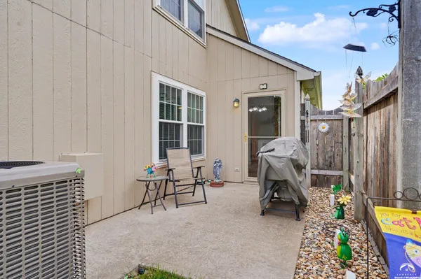 $307,900 | 2702 Coralberry Court, Lawrence, KS 66047