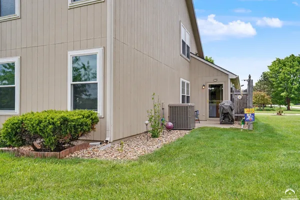 $307,900 | 2702 Coralberry Court, Lawrence, KS 66047