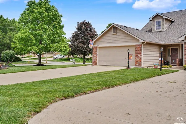 $307,900 | 2702 Coralberry Court, Lawrence, KS 66047
