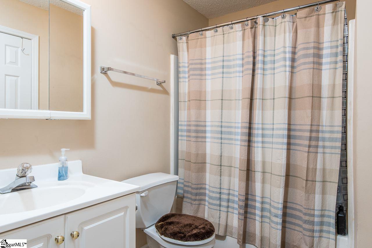 445 Hammett Store Road Lyman, SC 29365 - Photo 13 of 18
