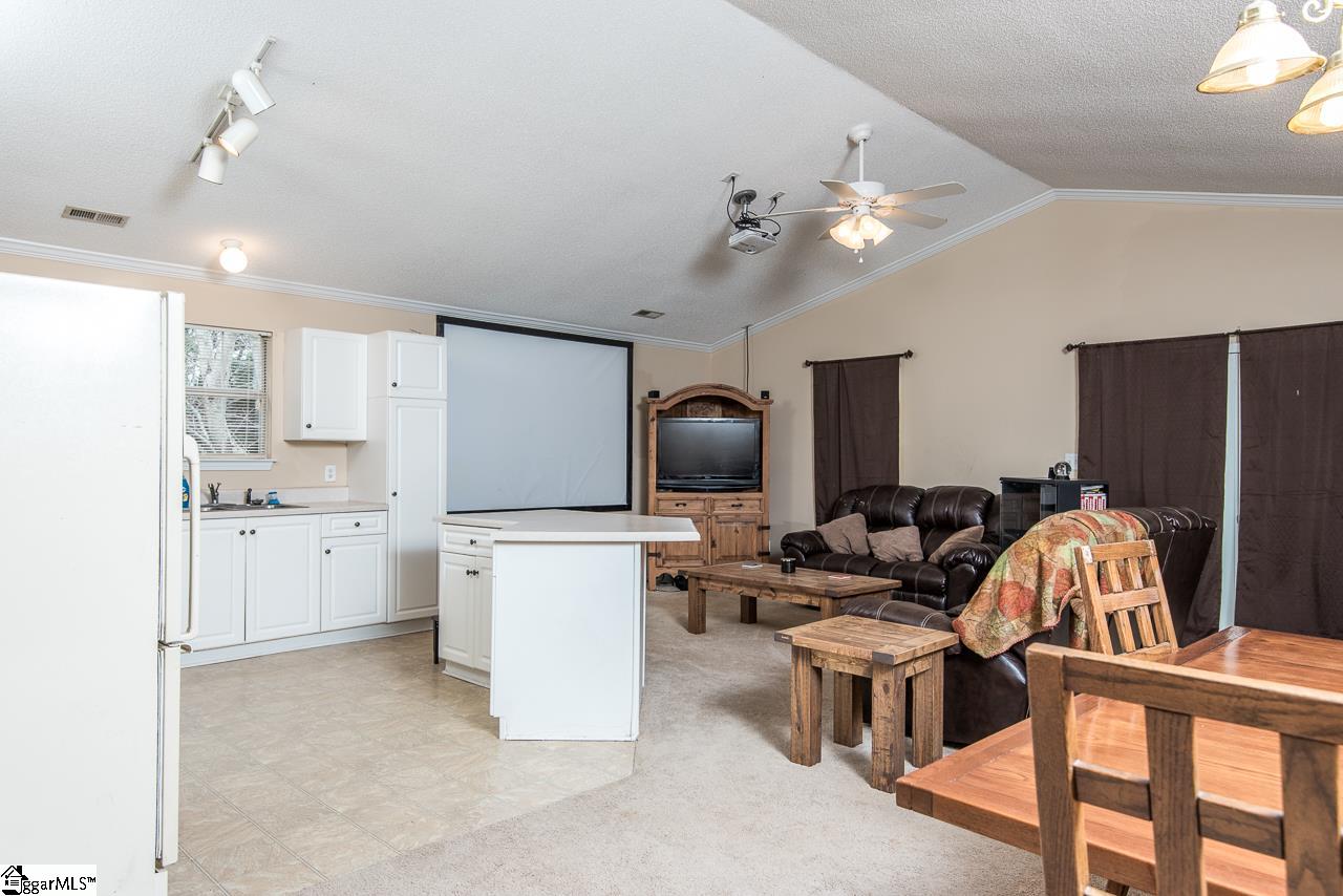445 Hammett Store Road Lyman, SC 29365 - Photo 3 of 18
