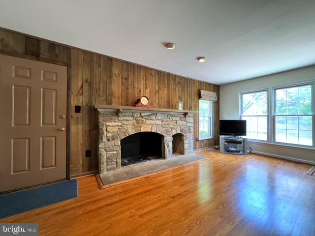 212 Farmgate Lane Silver Spring, MD 20905 - Photo 13 of 33 Family Room w/Exterior Back Door Access