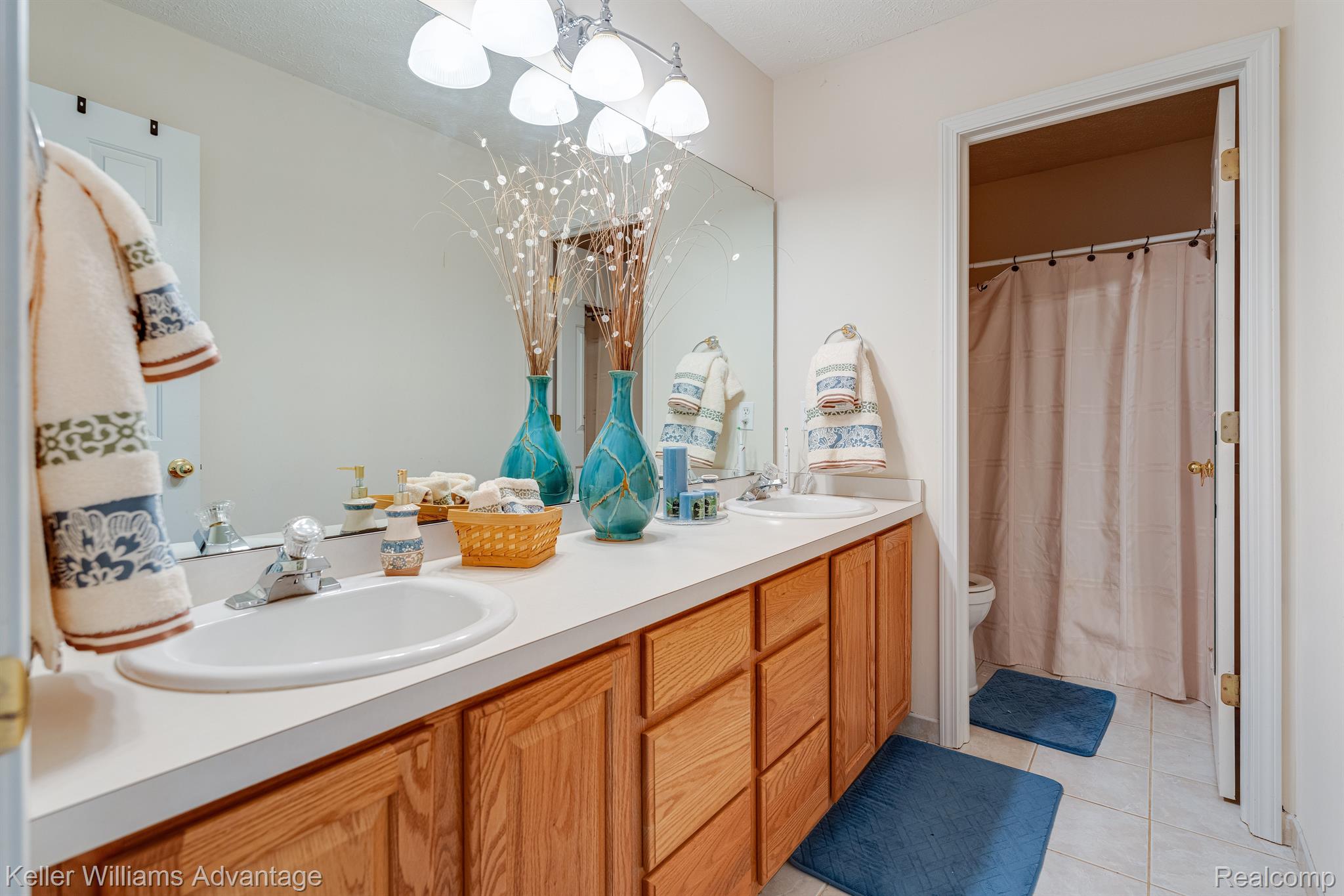 3029 Ridley Way Howell, MI 48843 - Photo 31 of 49 Gallery Image 31