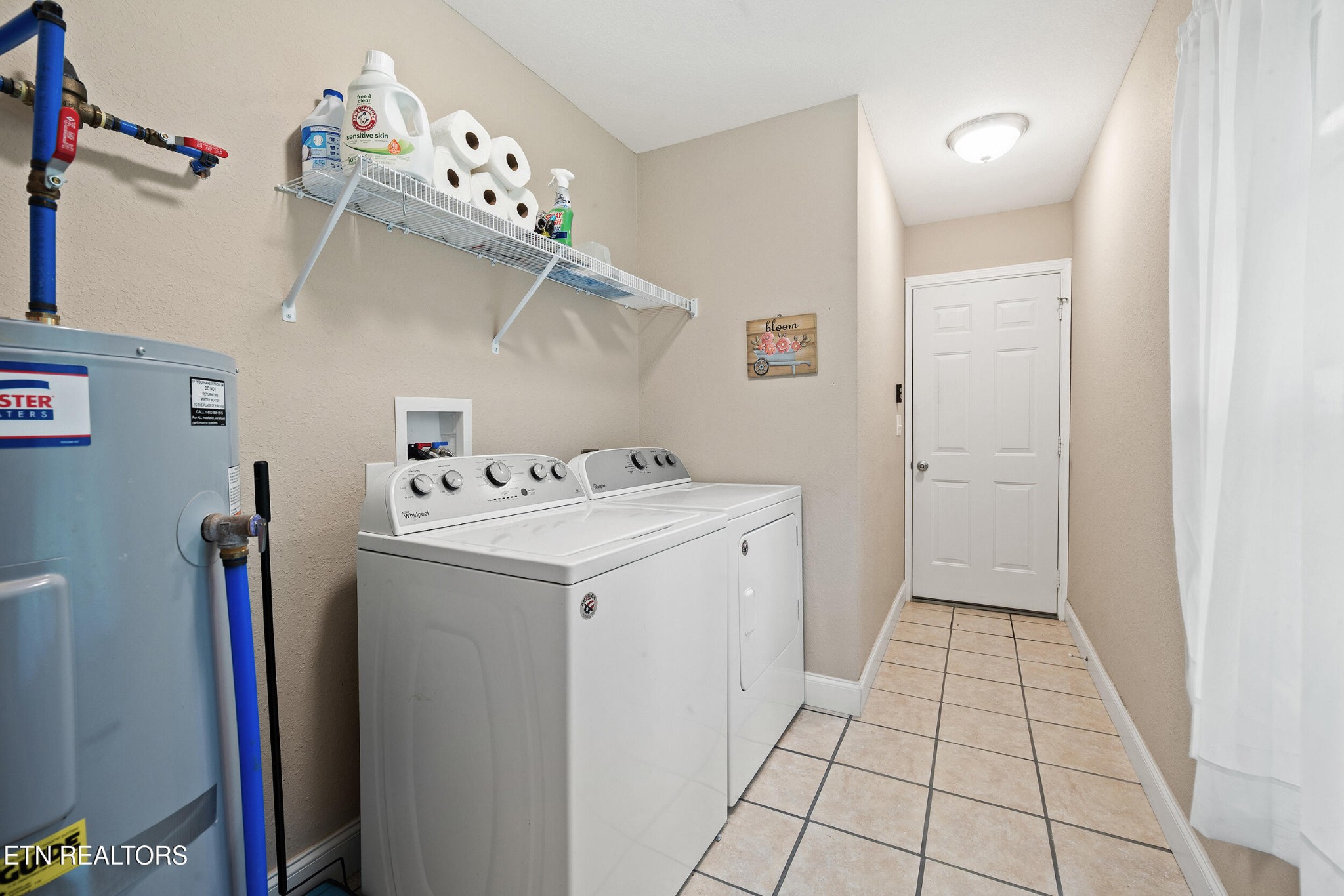 534 Shellbark Road Newport, TN 37821 - Photo 20 of 29 a utility room with dryer and washer