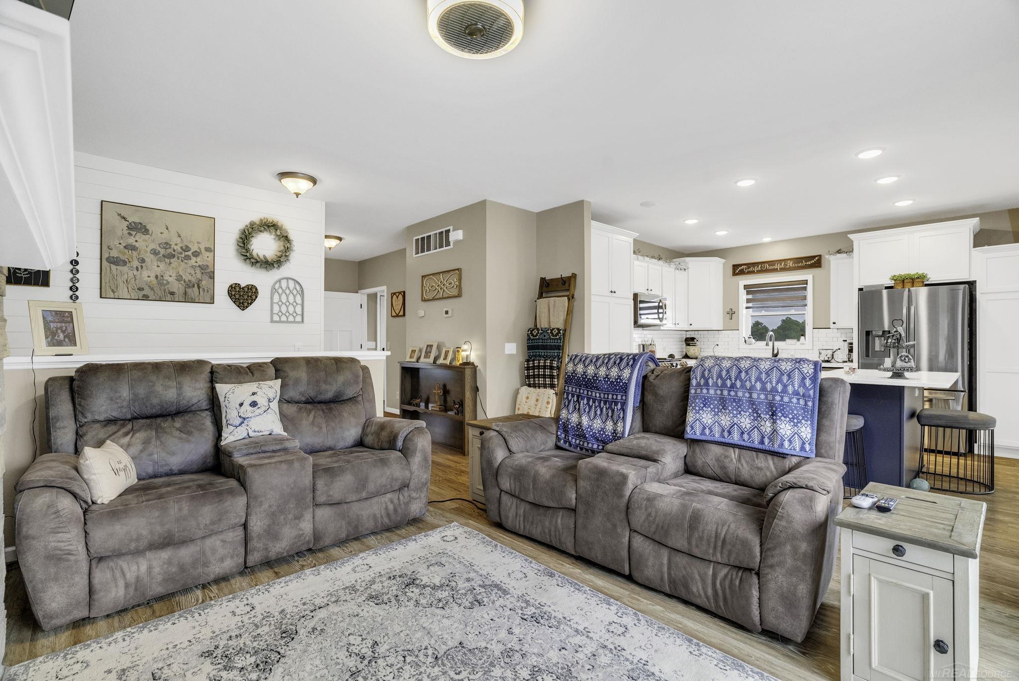2675 Robinson Road Ubly, MI 48475 - Photo 30 of 70 50153749-37ba8a49-69ab-4774-970d-e4453fa86ade.JPG