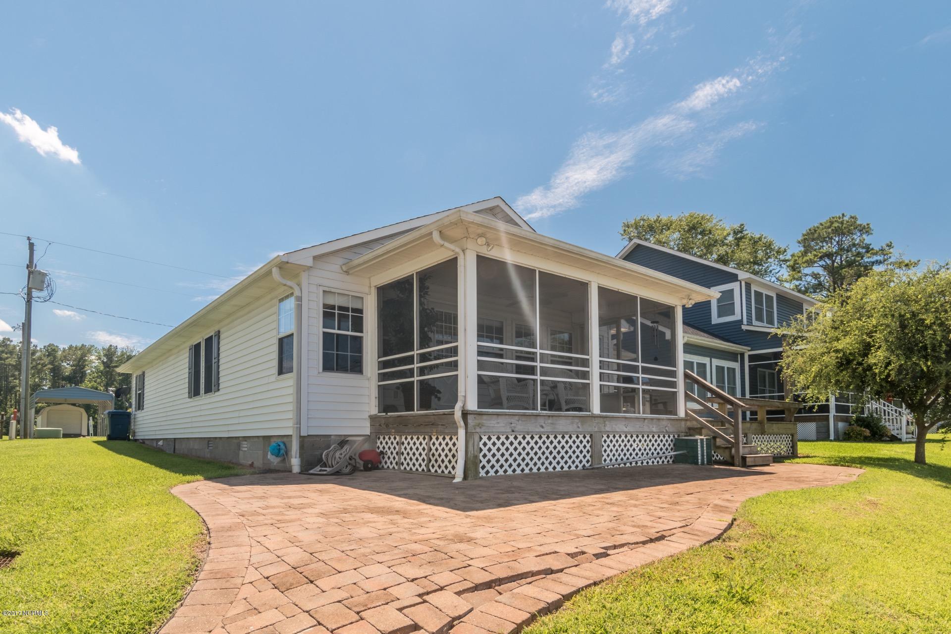215 Ridgecrest Drive Chocowinity, NC 27817 - Photo 17 of 36 017 patio
