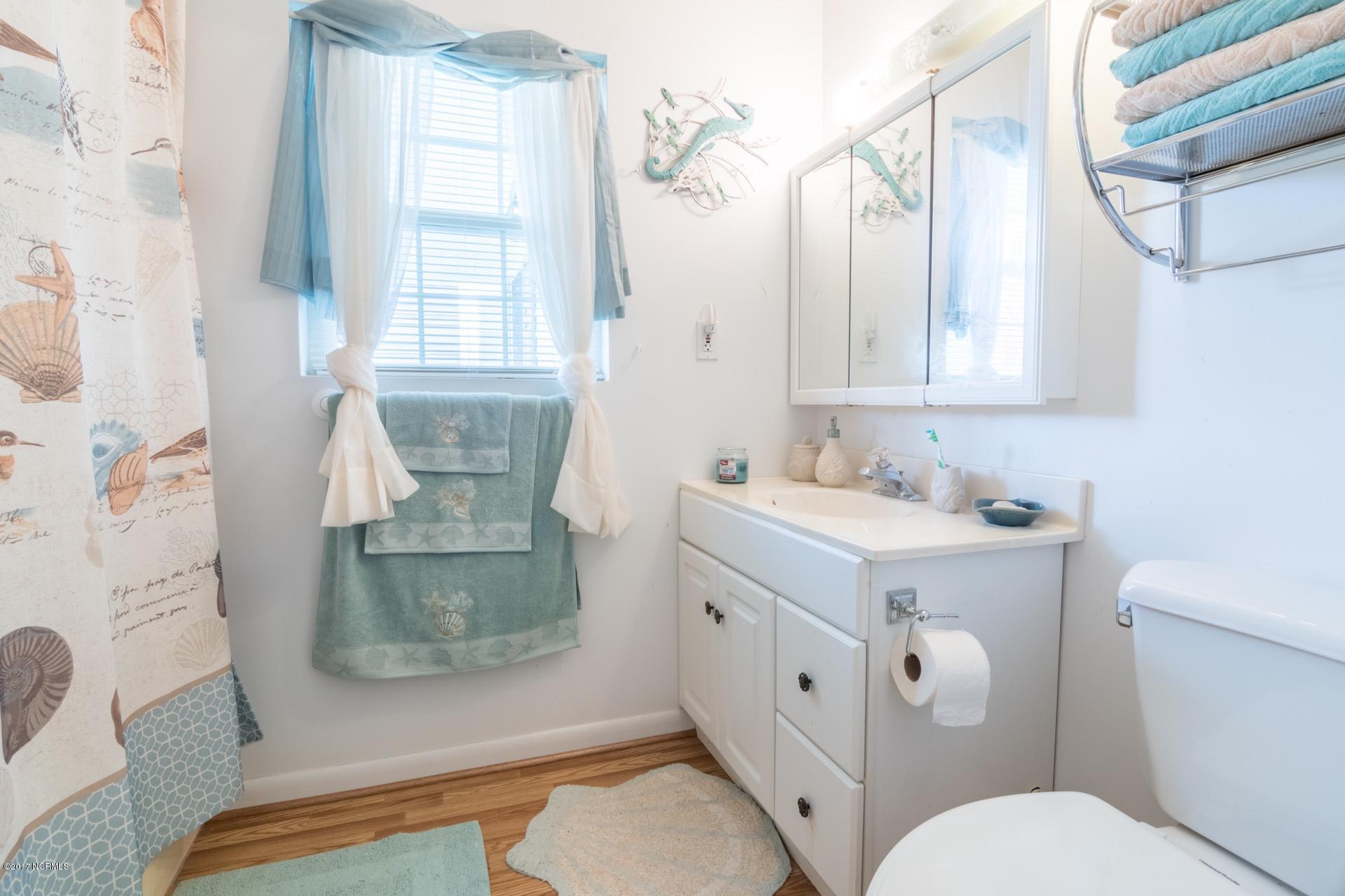 215 Ridgecrest Drive Chocowinity, NC 27817 - Photo 36 of 36 037