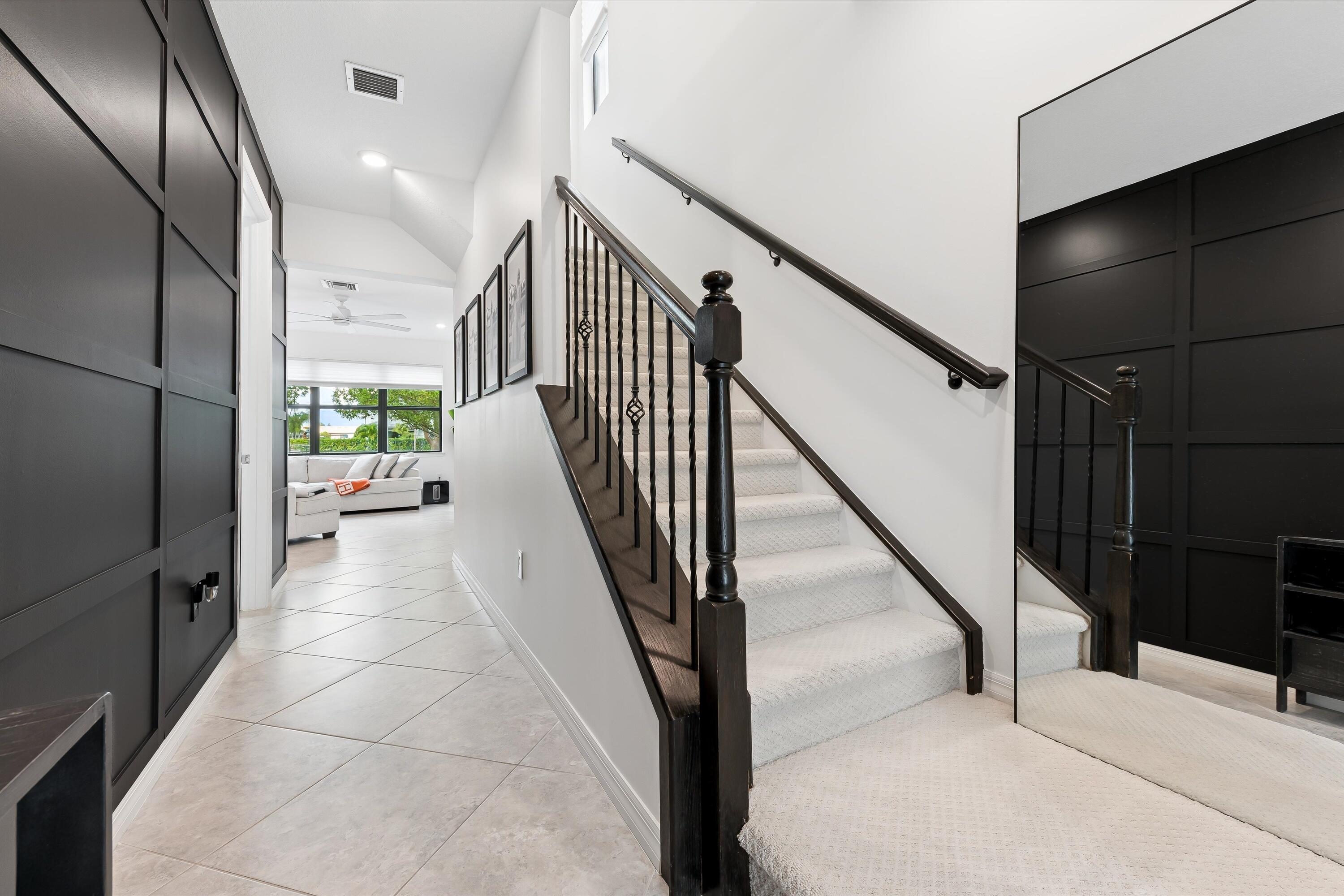 8289 Cadre Noir Road Lake Worth, FL 33467 - Photo 6 of 72 05-2005