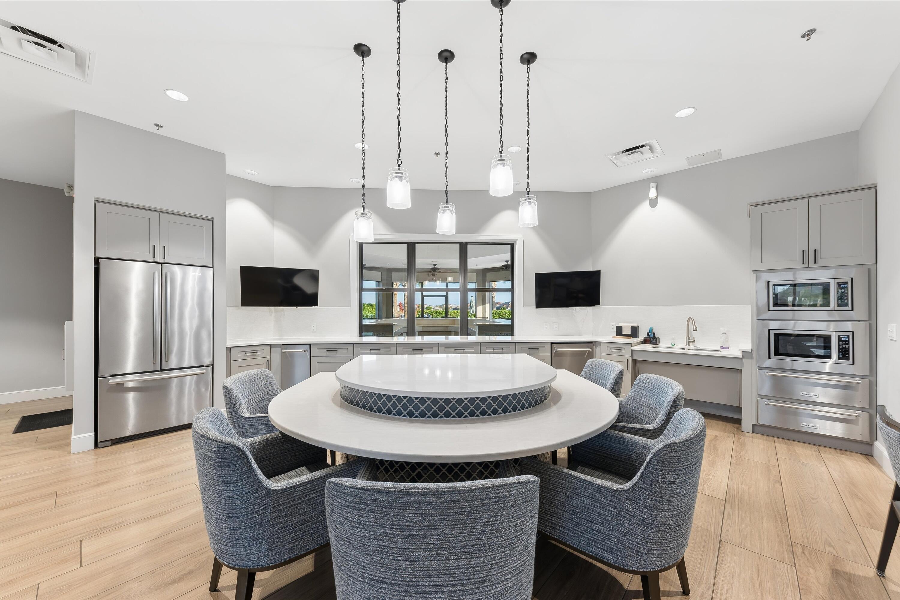 8289 Cadre Noir Road Lake Worth, FL 33467 - Photo 65 of 72 10-2065