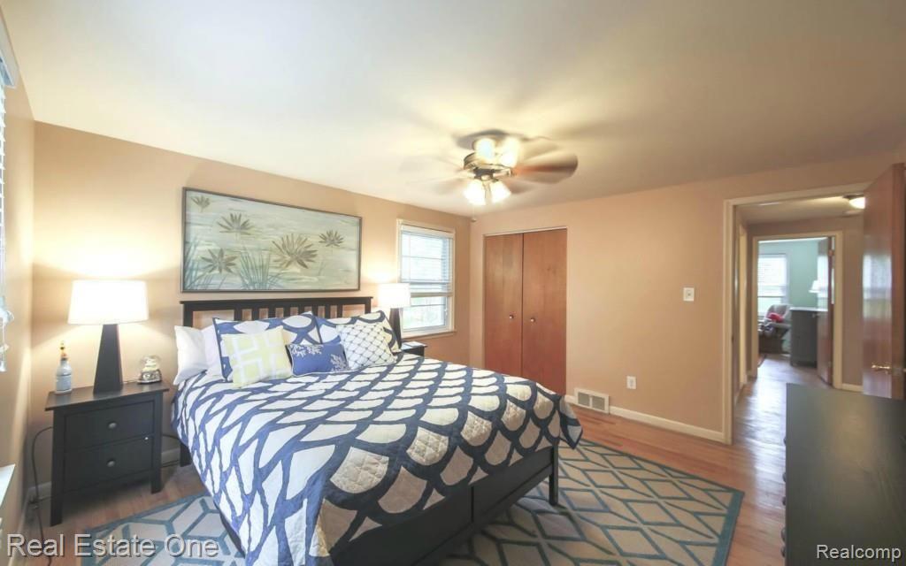 32247 Bonnet Hill Road Farmington Hills, MI 48334 - Photo 11 of 25