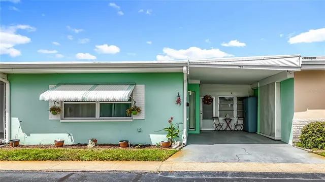 $1,450 | 250 Rosery Road Northwest, Unit 283, Largo, FL 33770