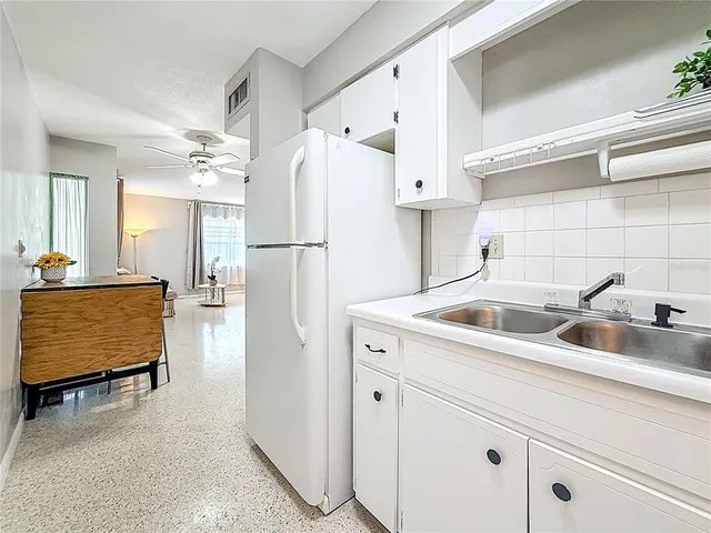 $1,450 | 250 Rosery Road Northwest, Unit 283, Largo, FL 33770