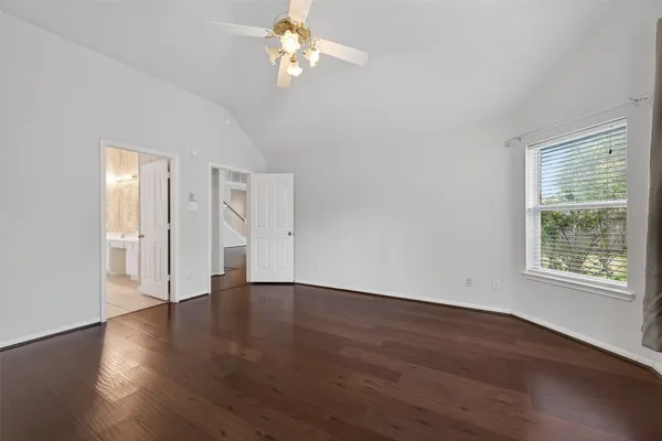$2,695 | 3127 Edgewood Drive, Pearland, TX 77584
