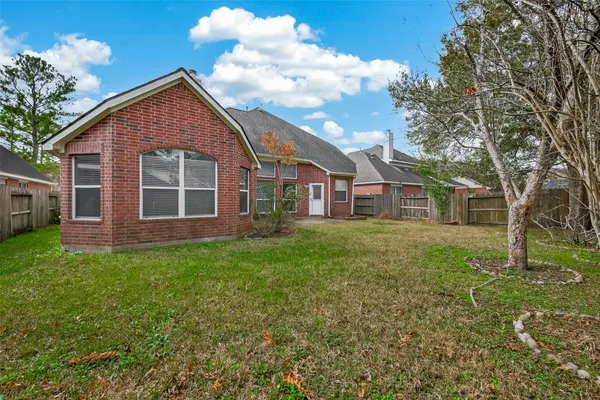 $2,695 | 3127 Edgewood Drive, Pearland, TX 77584