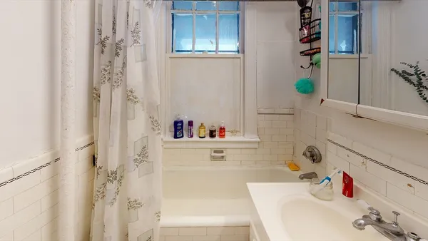 $1,925 | 24 Sidlaw Road, Unit 9, Boston, MA 02135