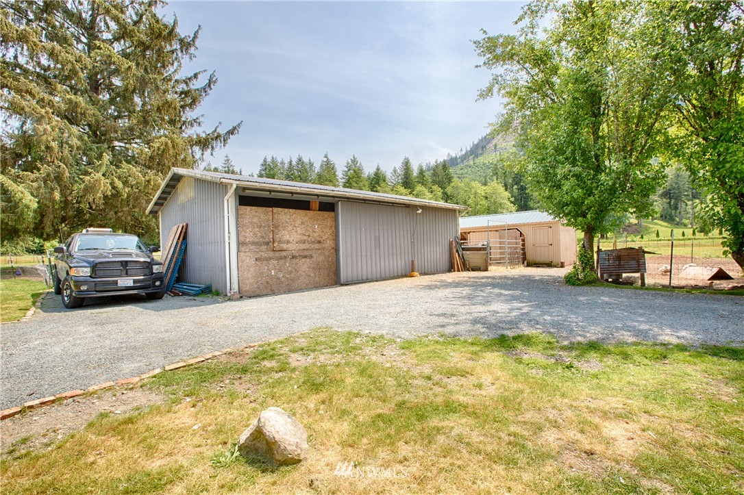 10813 Potts Road Sedro-Woolley, WA 98284 - Photo 5 of 23 Gallery Image 5