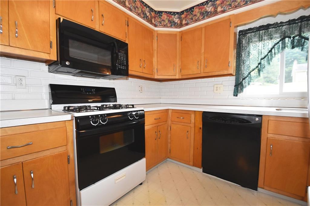 193 Clark Road Perryopolis, PA 15473 - Photo 8 of 25