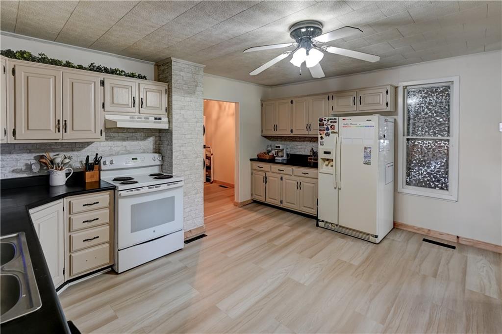 511 North Main Street Corder, MO 64021 - Photo 15 of 43