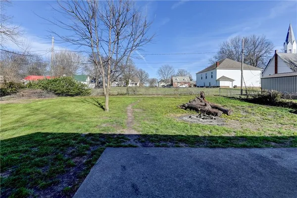 $162,000 | 511 North Main Street, Corder, MO 64021