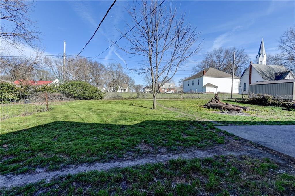 511 North Main Street Corder, MO 64021 - Photo 39 of 43