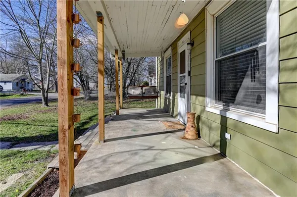 $162,000 | 511 North Main Street, Corder, MO 64021