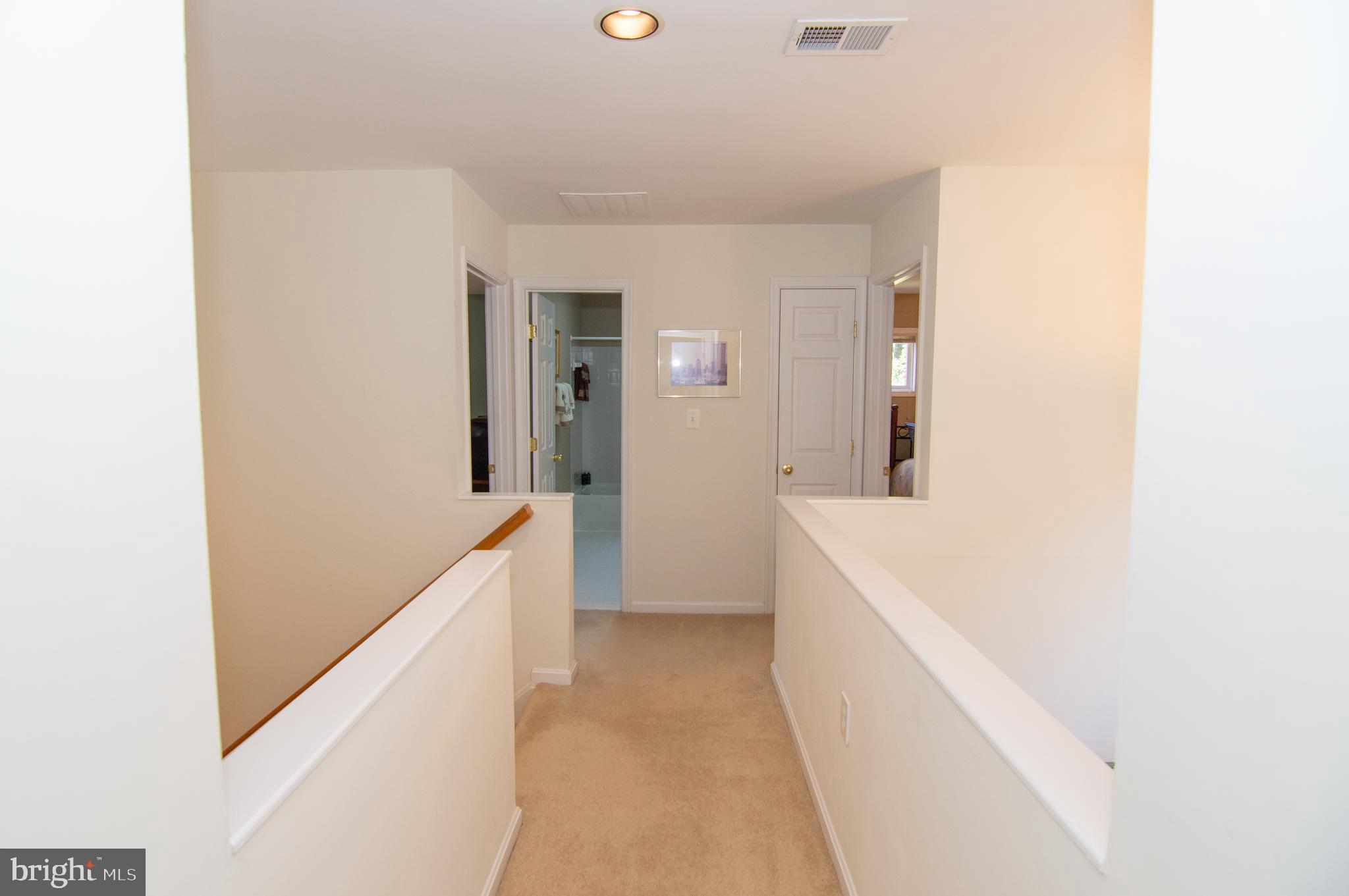 2007 Beacon Place Reston, VA 20191 - Photo 58 of 73 Upper Level Hallway