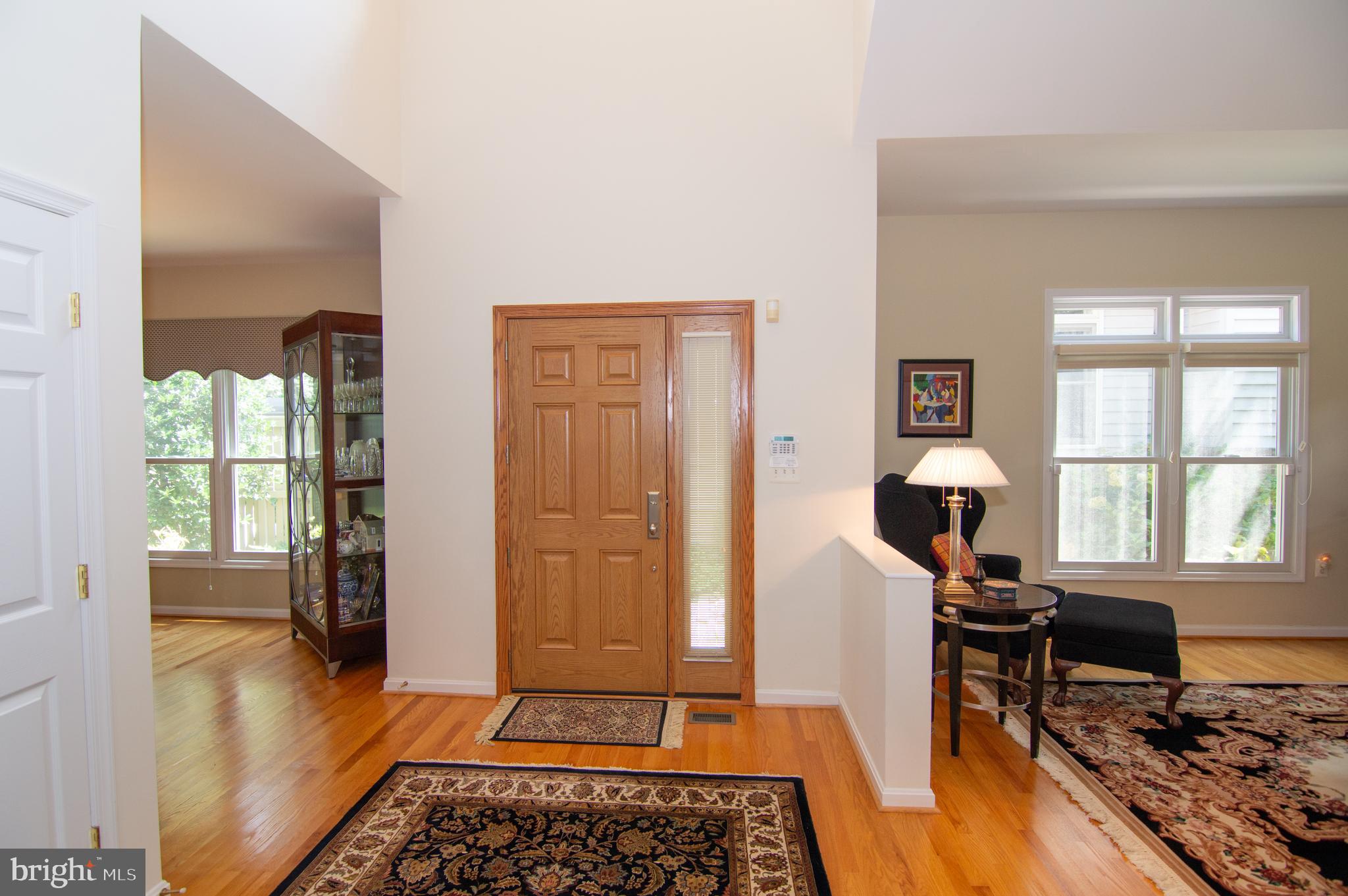 2007 Beacon Place Reston, VA 20191 - Photo 10 of 73 Foyer