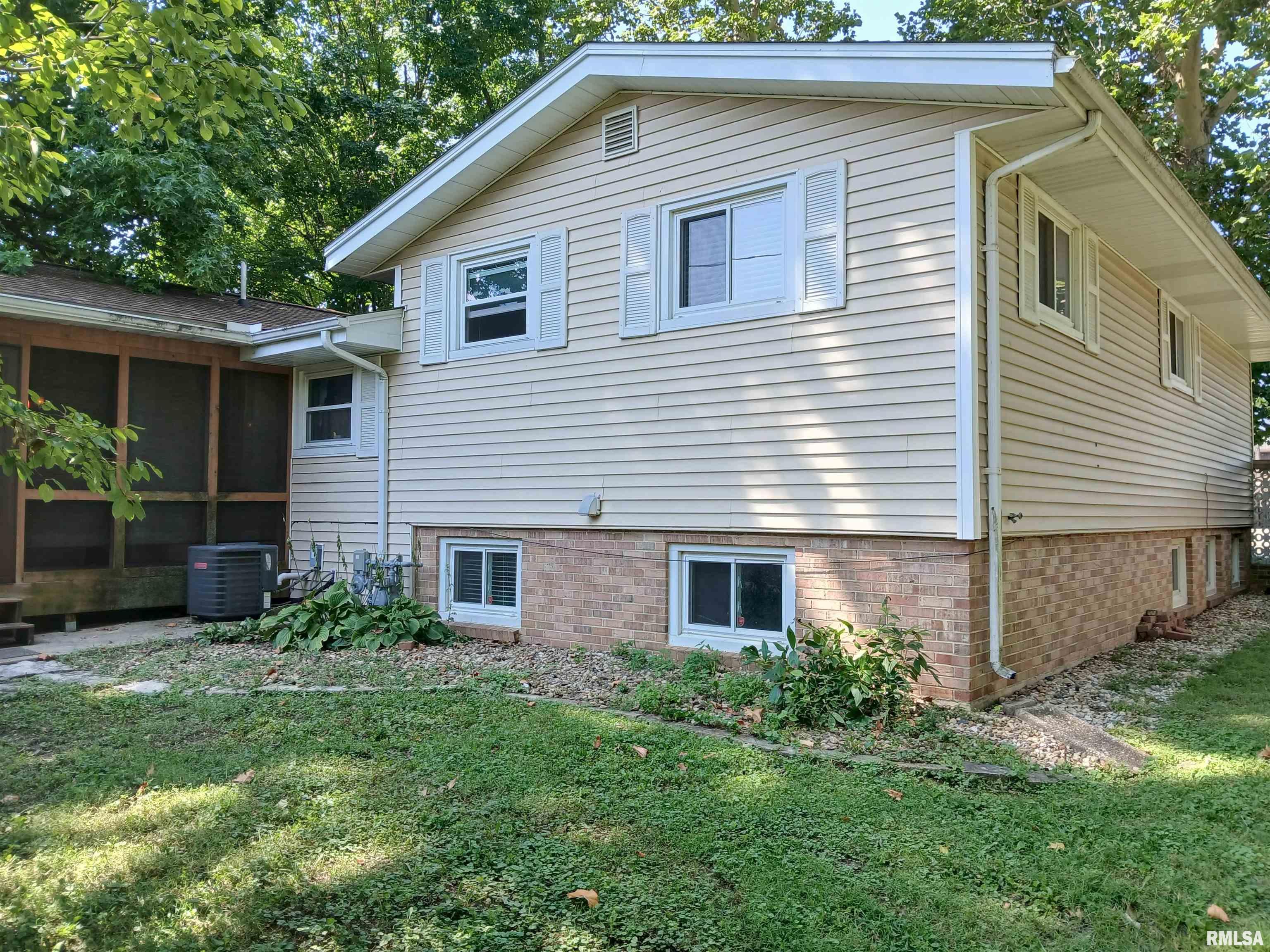 65 Lambert Lane Springfield, IL 62704 - Photo 39 of 40 Gallery Image 39