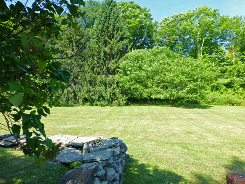 404 Kipling Road Dummerston, VT 05301 - Photo 25 of 28