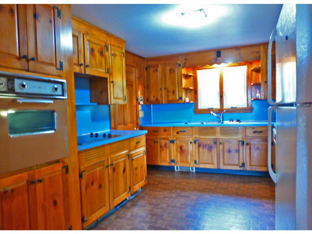 404 Kipling Road Dummerston, VT 05301 - Photo 7 of 28