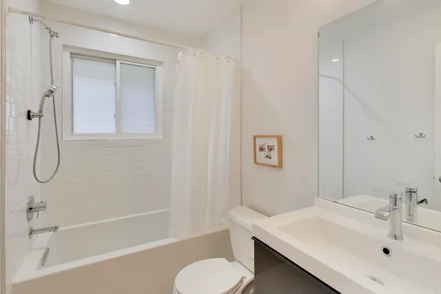 $899,900 | 560 Drexel Avenue, Glencoe, IL 60022