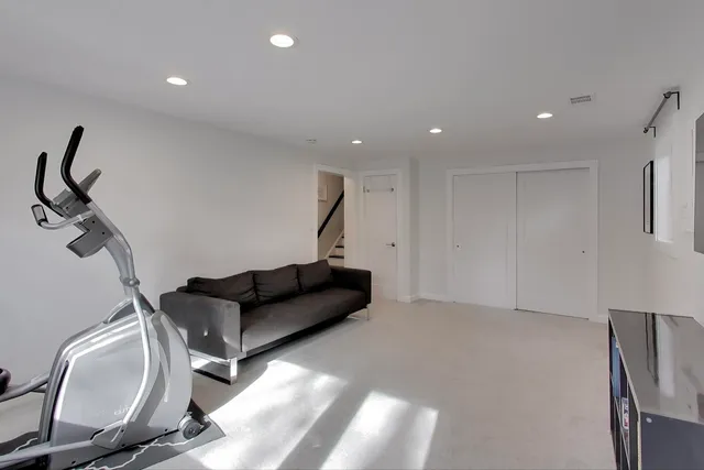 $899,900 | 560 Drexel Avenue, Glencoe, IL 60022