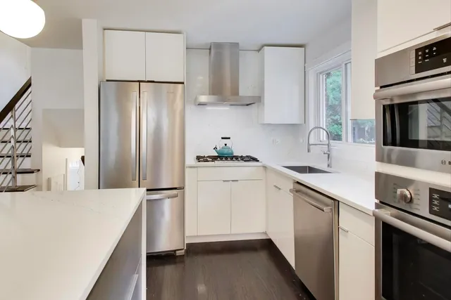 $899,900 | 560 Drexel Avenue, Glencoe, IL 60022