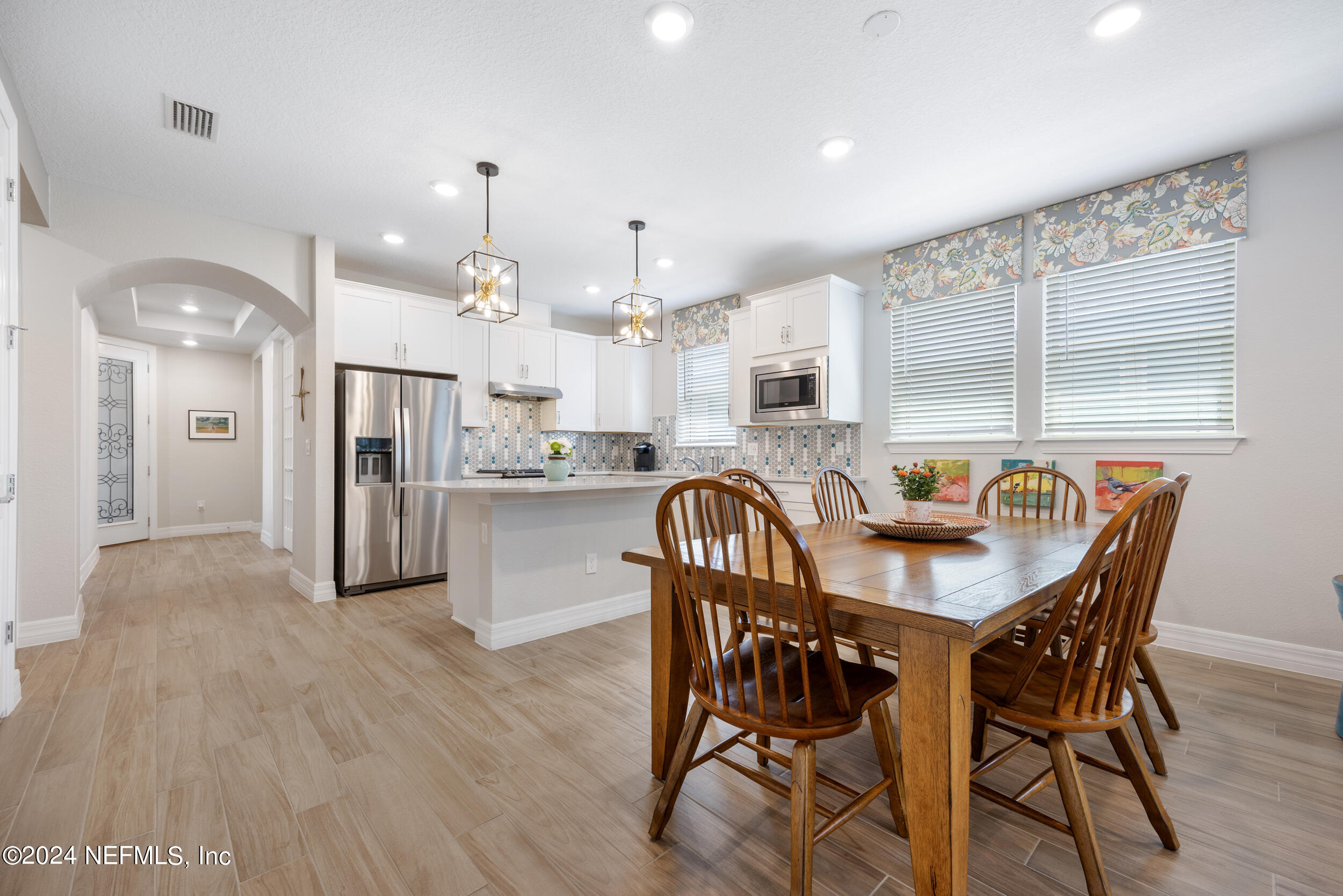 220 Rock Spg Loop St. Augustine, FL 32095 - Photo 28 of 30 a dining room with furniture and window