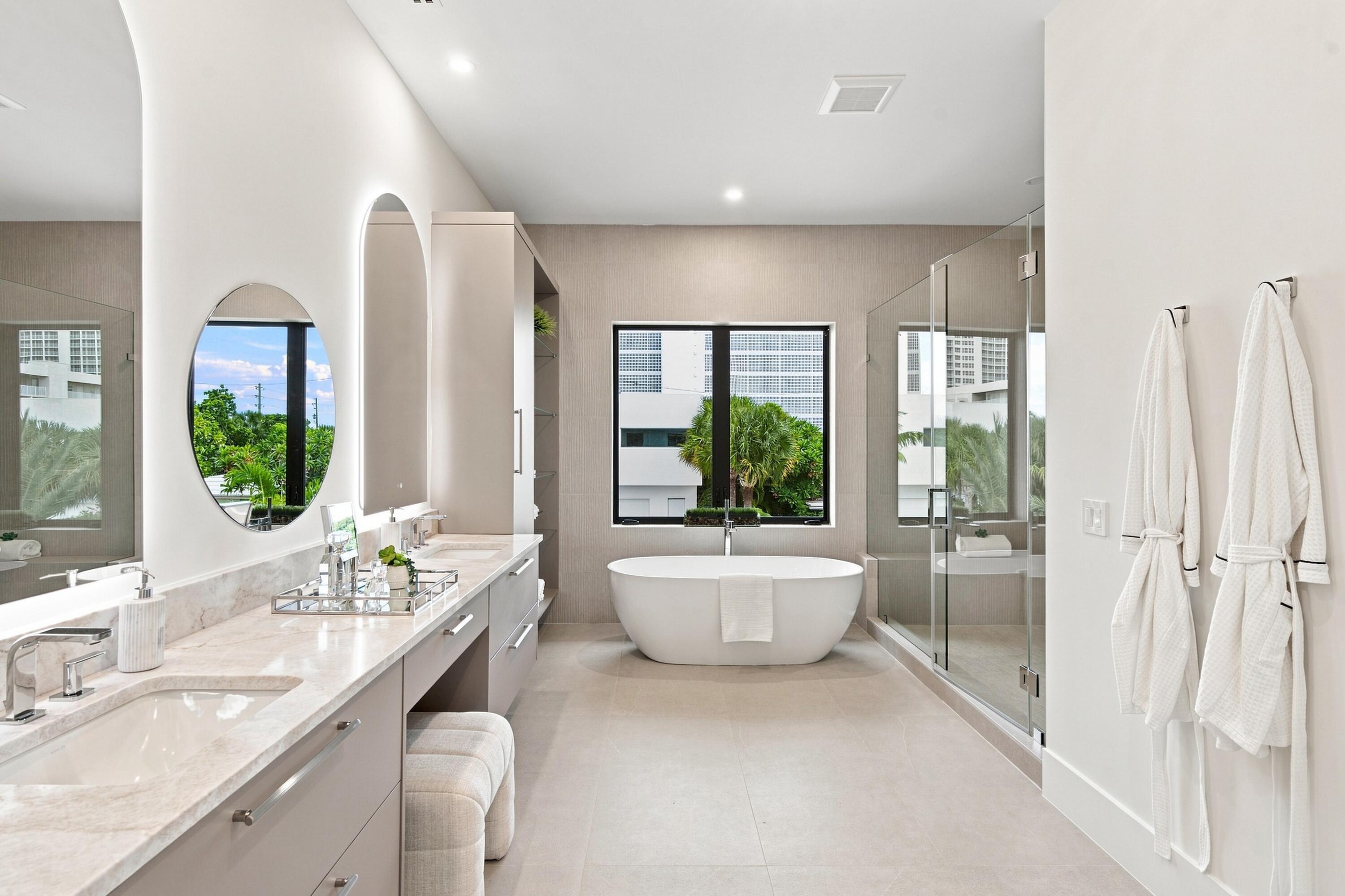 3093 Banyan Road Boca Raton, FL 33432 - Photo 32 of 54 Bathroom