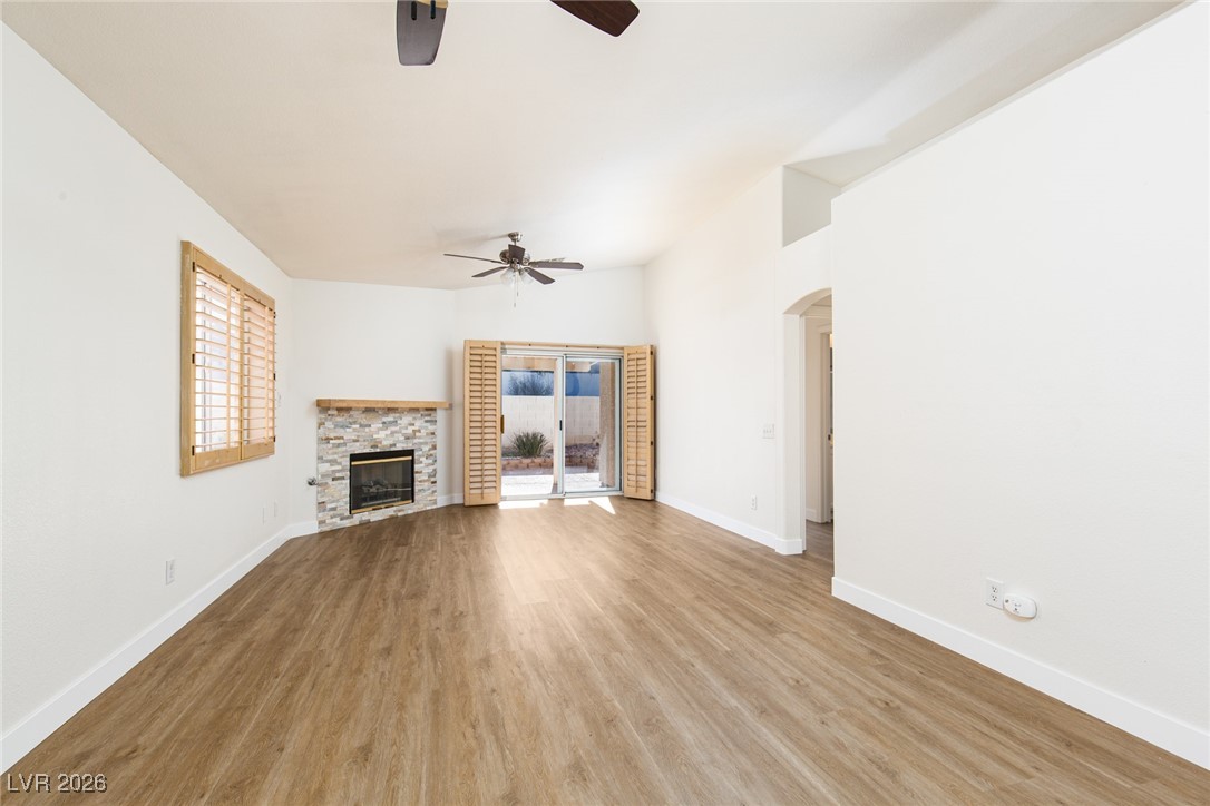 2137 Hidden Ranch Terrace Henderson, NV 89052 - Photo 4 of 24