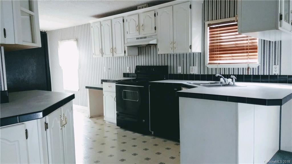 1044 Lavender Road Grover, NC 28073 - Photo 4 of 13 Gallery Image 4