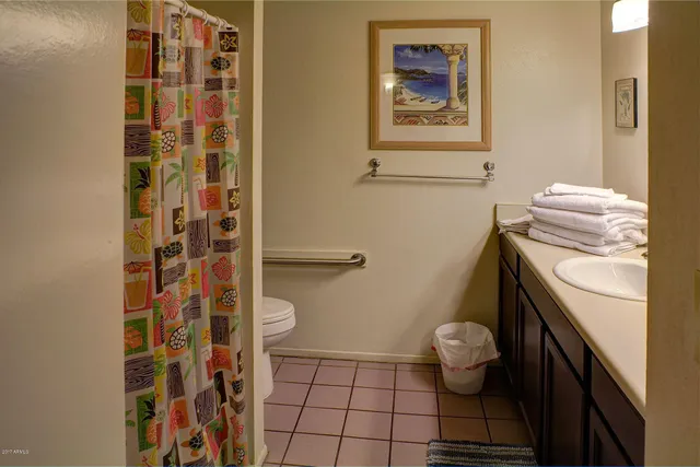 $2,850 | 13803 North 30th Drive, Phoenix, AZ 85053