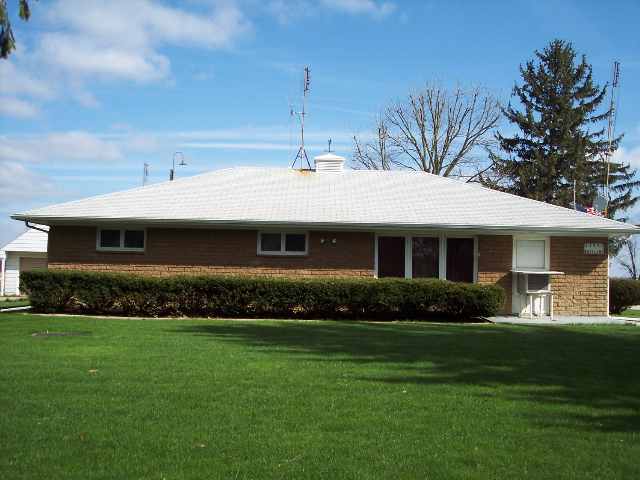 21947 East Rising Sun Lane Lewistown, IL 61542 - Photo 1 of 4 Gallery Image 1