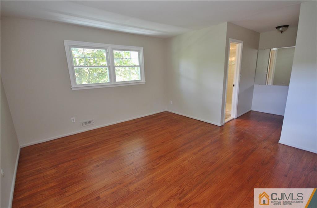 24 Alexander Road East Brunswick, NJ 08816 - Photo 12 of 23 Gallery Image 12
