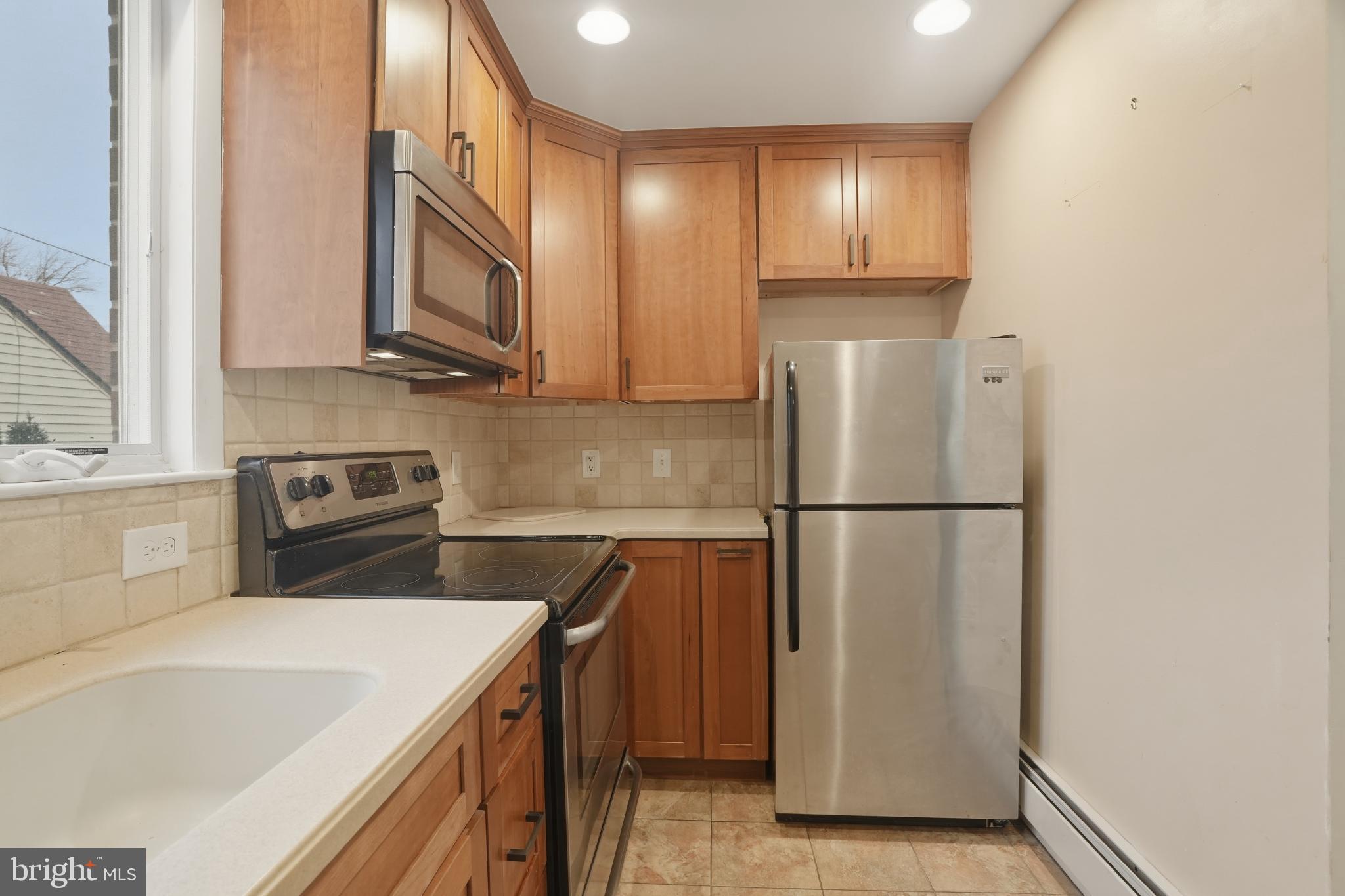 125 Rutledge Avenue Folsom, PA 19033 - Photo 9 of 44 Gallery Image 9