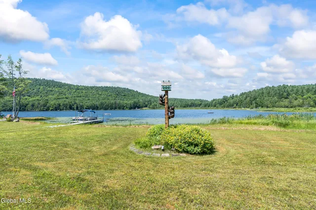 $995,000 | 679 Valentine Pond Road, Horicon, NY 12860