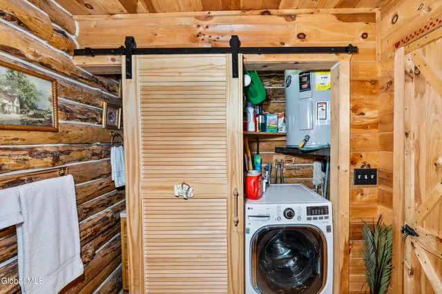 $995,000 | 679 Valentine Pond Road, Horicon, NY 12860