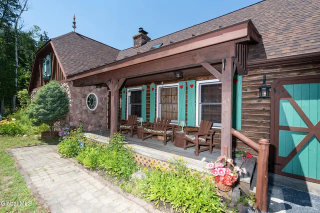 $995,000 | 679 Valentine Pond Road, Horicon, NY 12860