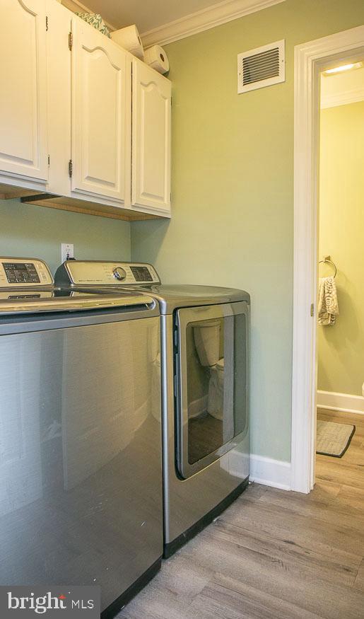 295 Sugartown Road Wayne, PA 19087 - Photo 14 of 36 a utility room with washer and dryer