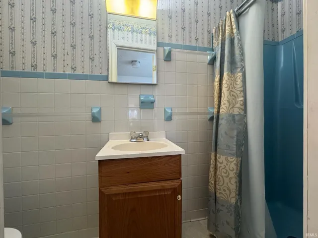 $189,900 | 801 South 4th Street, Orleans, IN 47452