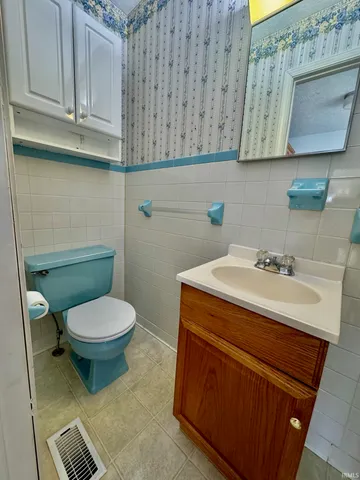 $189,900 | 801 South 4th Street, Orleans, IN 47452