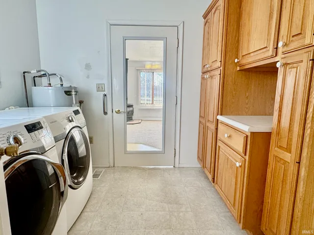 $189,900 | 801 South 4th Street, Orleans, IN 47452